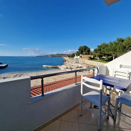 Hotel Artur 3*